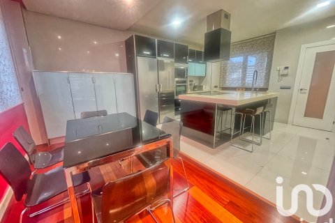 Lägenhet till salu i Aviles, Asturias, Spanien 4 sovrum, 550 kvm. Nr. 153600 - foto 2