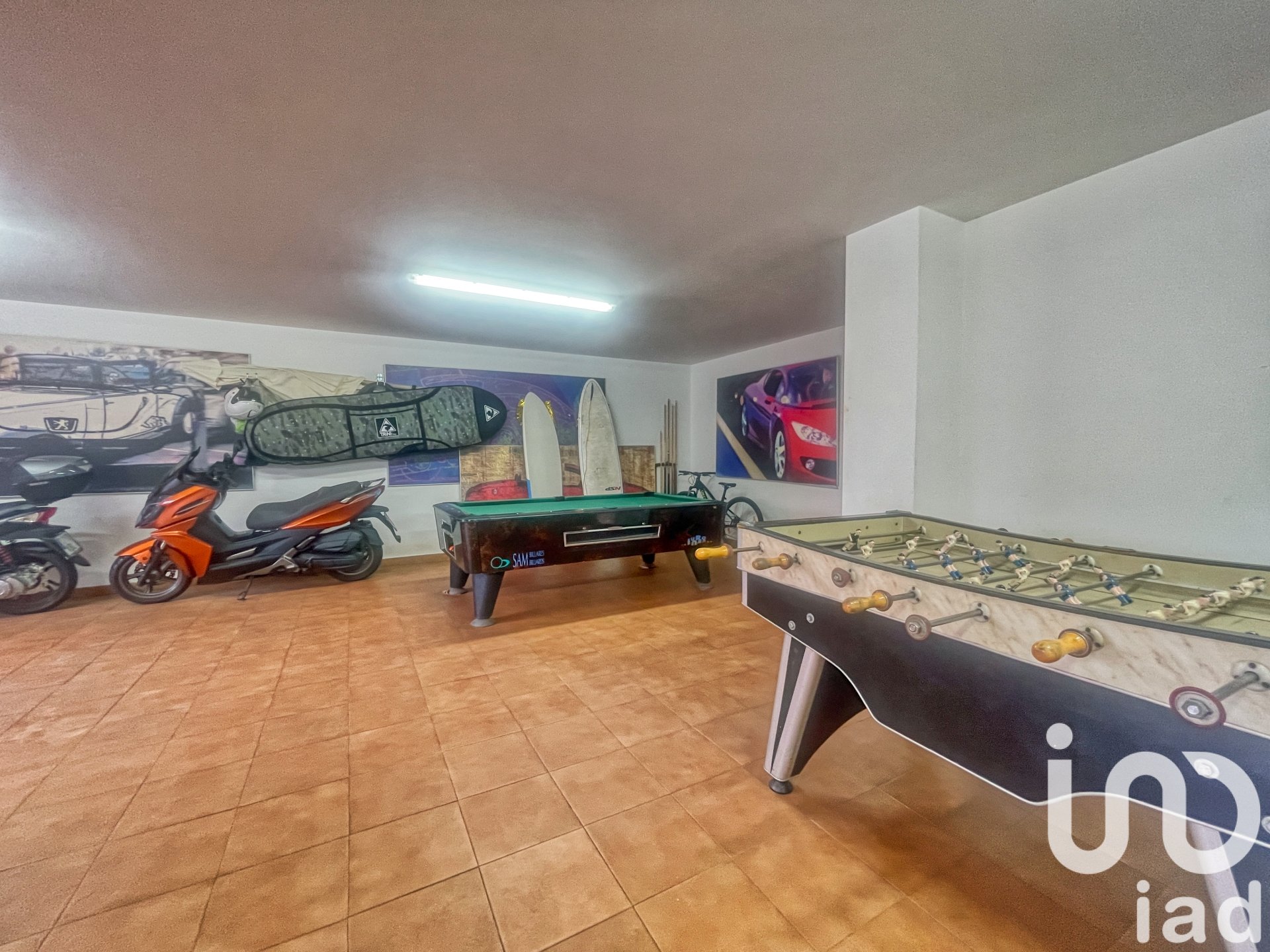 Apartment in Aviles, Asturias, Spain 4 bedrooms, 550 sq.m. No. 153600