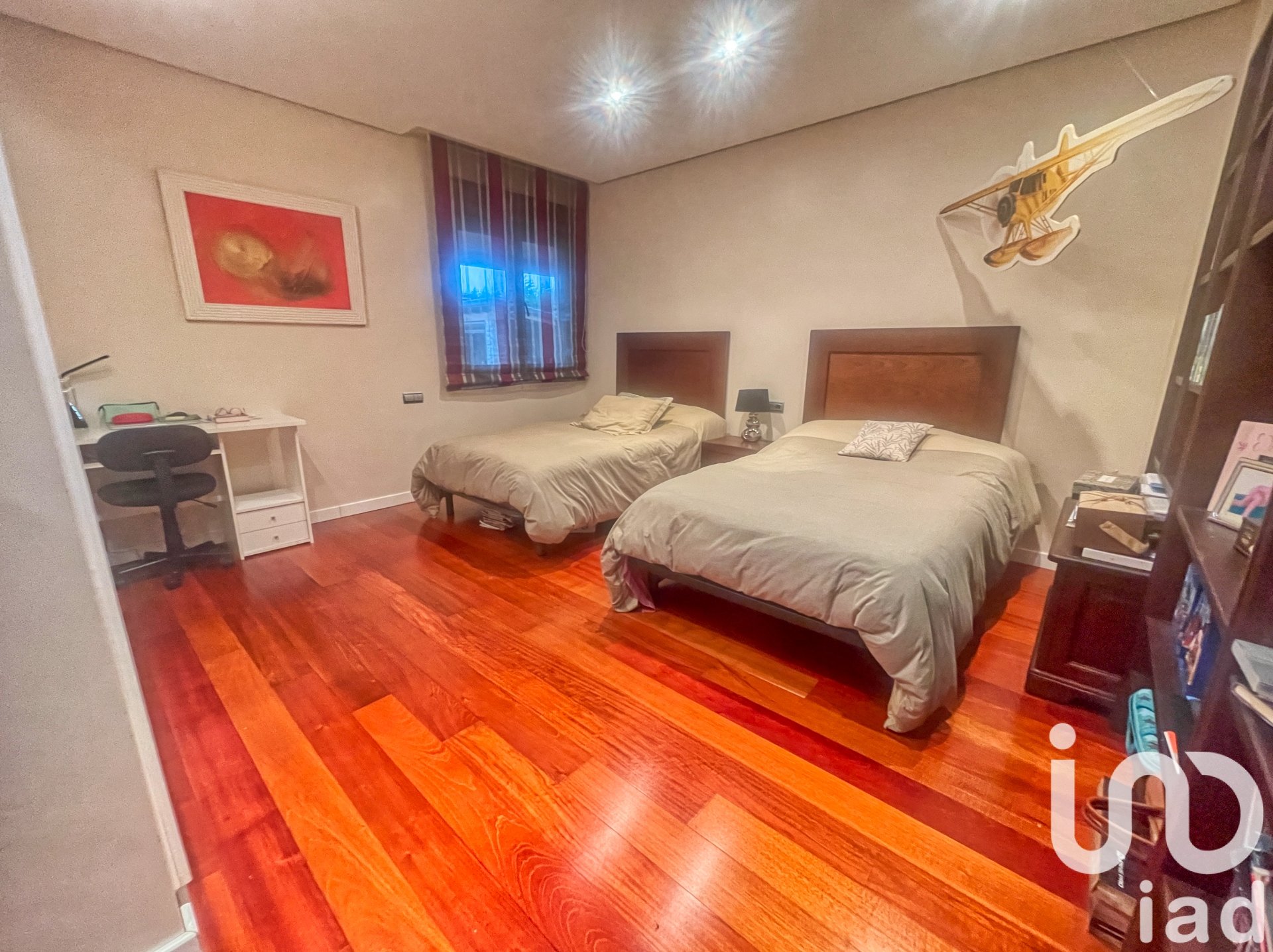 Apartment in Aviles, Asturias, Spain 4 bedrooms, 550 sq.m. No. 153600