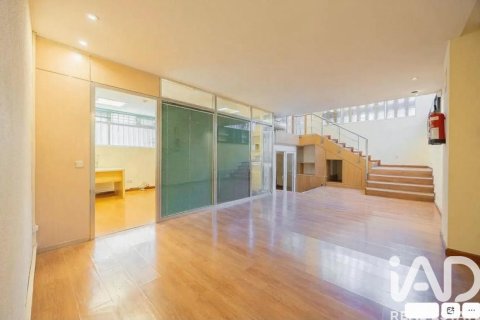 Liikekiinteistö myytävänä Madrid, Espanja , 231 m2 No. 187633 - kuva 15
