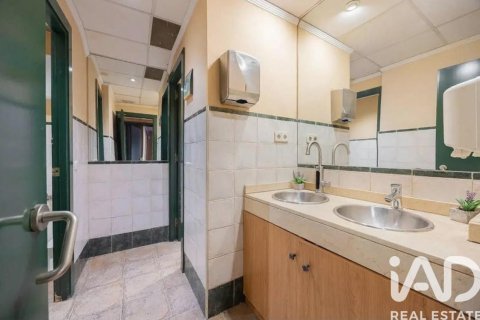 Liikekiinteistö myytävänä Madrid, Espanja , 231 m2 No. 187633 - kuva 6