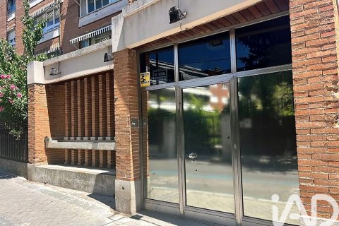 Liikekiinteistö myytävänä Madrid, Espanja , 231 m2 No. 187633 - kuva 2
