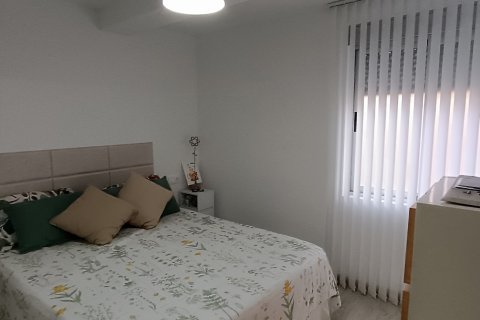 Apartament w Elche, Alicante, Hiszpania 4 sypialnie, 115 mkw. nr 187629 – zdjęcie 8