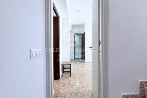 House à vendre à Serra, Valencia, Espagne, 6 chambres, 148 m2 No. 178578 - photo 9
