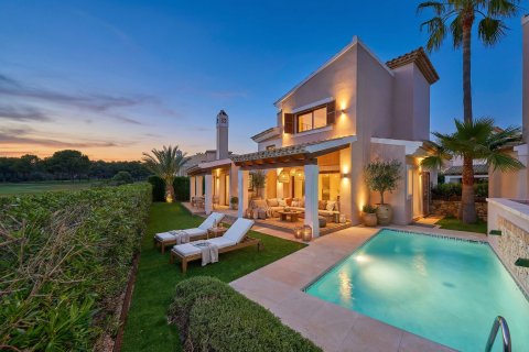 Villa en Nova Santa Ponça, Mallorca, España 3 dormitorios, 265 m2 No. 140446