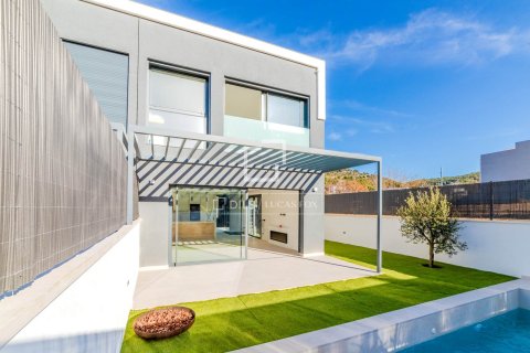 Villa for sale in Sitges, Barcelona, Spain 5 bedrooms, 206 sq.m. No. 150481 - photo 6