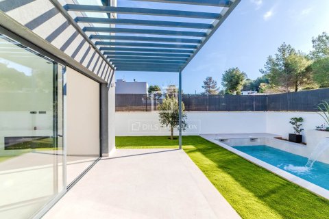 Villa for sale in Sitges, Barcelona, Spain 5 bedrooms, 206 sq.m. No. 150481 - photo 15