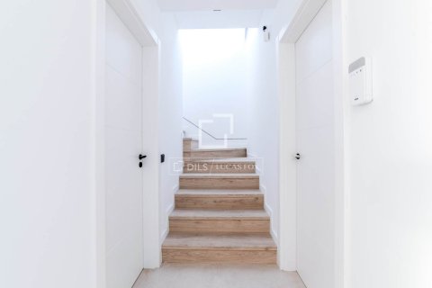 Villa for sale in Sitges, Barcelona, Spain 5 bedrooms, 206 sq.m. No. 150481 - photo 19