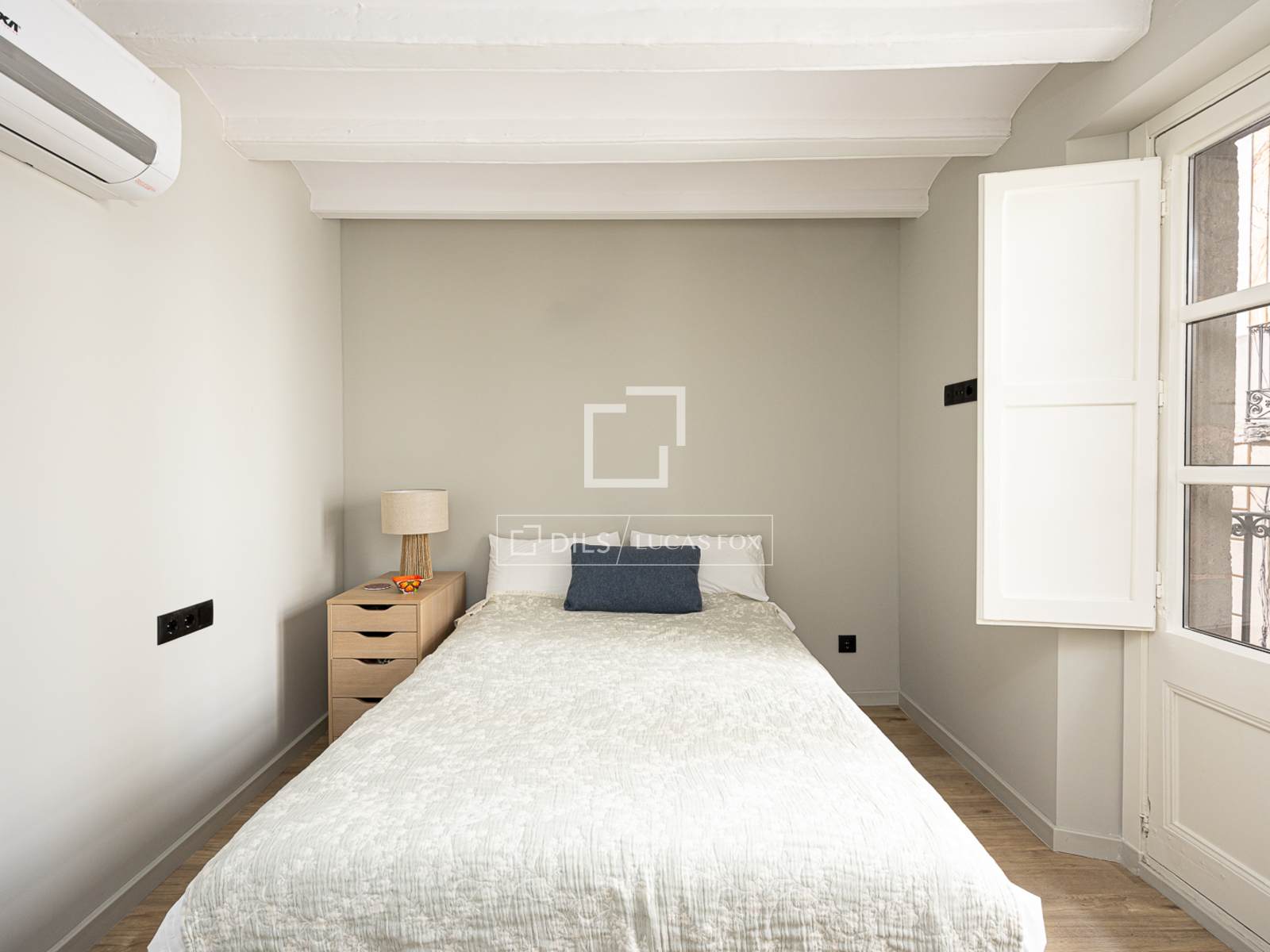 Apartament w Barcelona, Hiszpania 2 sypialnie, 70 mkw. nr 150477