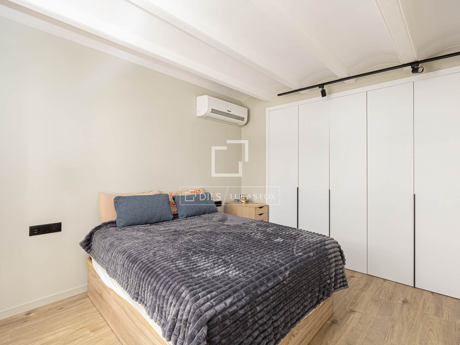 Apartament w Barcelona, Hiszpania 2 sypialnie, 70 mkw. nr 150477