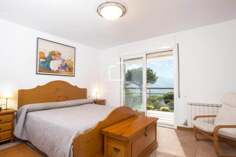 Villa for sale in Cabrera de Mar, Barcelona, Spain 4 bedrooms, 629 sq.m. No. 150480 - photo 14