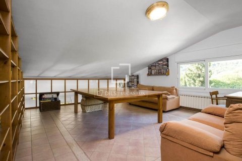 Villa for sale in Cabrera de Mar, Barcelona, Spain 4 bedrooms, 629 sq.m. No. 150480 - photo 11