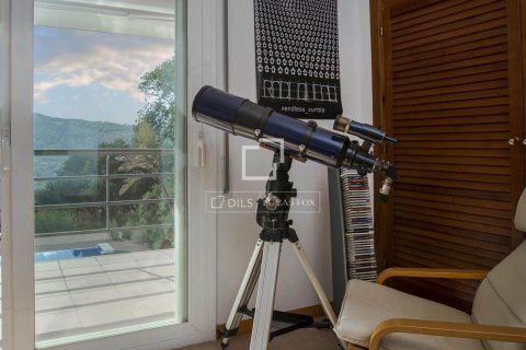 Villa for sale in Cabrera de Mar, Barcelona, Spain 4 bedrooms, 629 sq.m. No. 150480 - photo 12