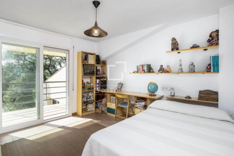 Villa for sale in Cabrera de Mar, Barcelona, Spain 4 bedrooms, 629 sq.m. No. 150480 - photo 16