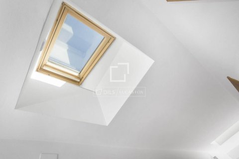 Villa for sale in Cabrera de Mar, Barcelona, Spain 4 bedrooms, 629 sq.m. No. 150480 - photo 13