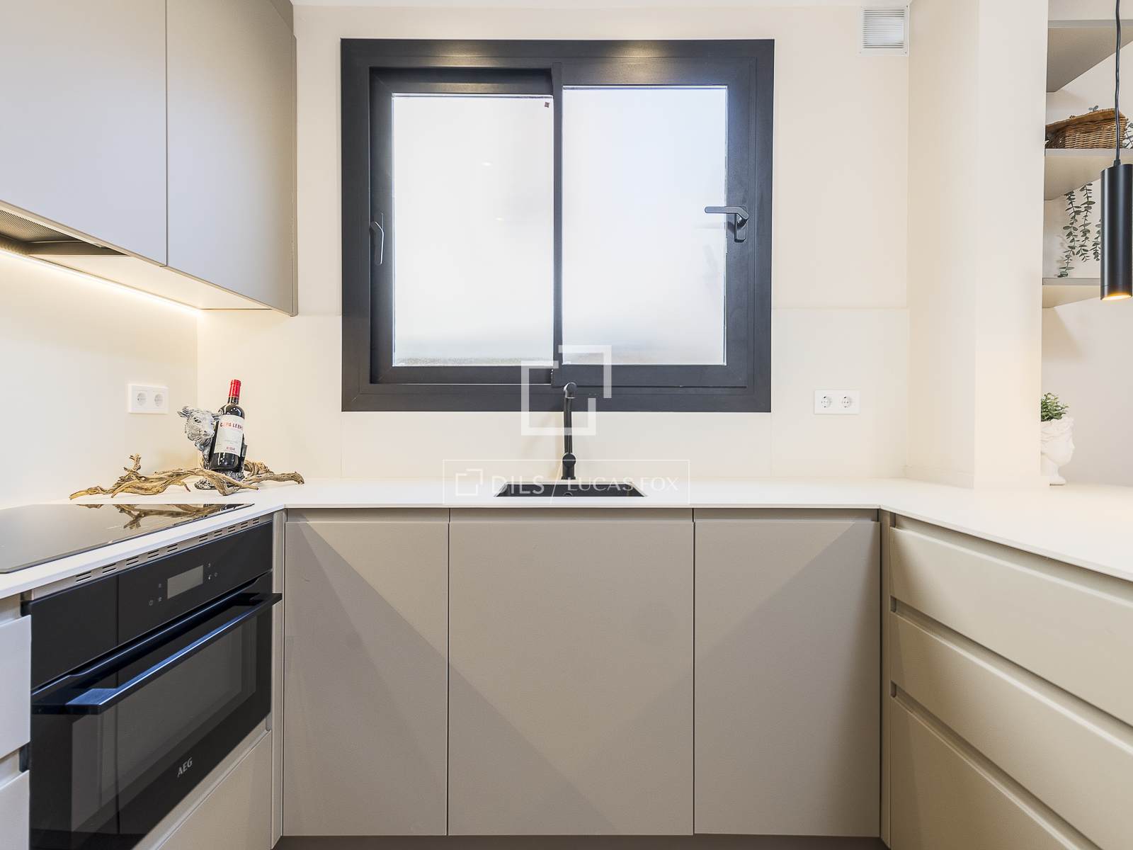 Huoneisto Barcelona, Espanja 2 makuuhuonetta, 80 m2 No. 150478