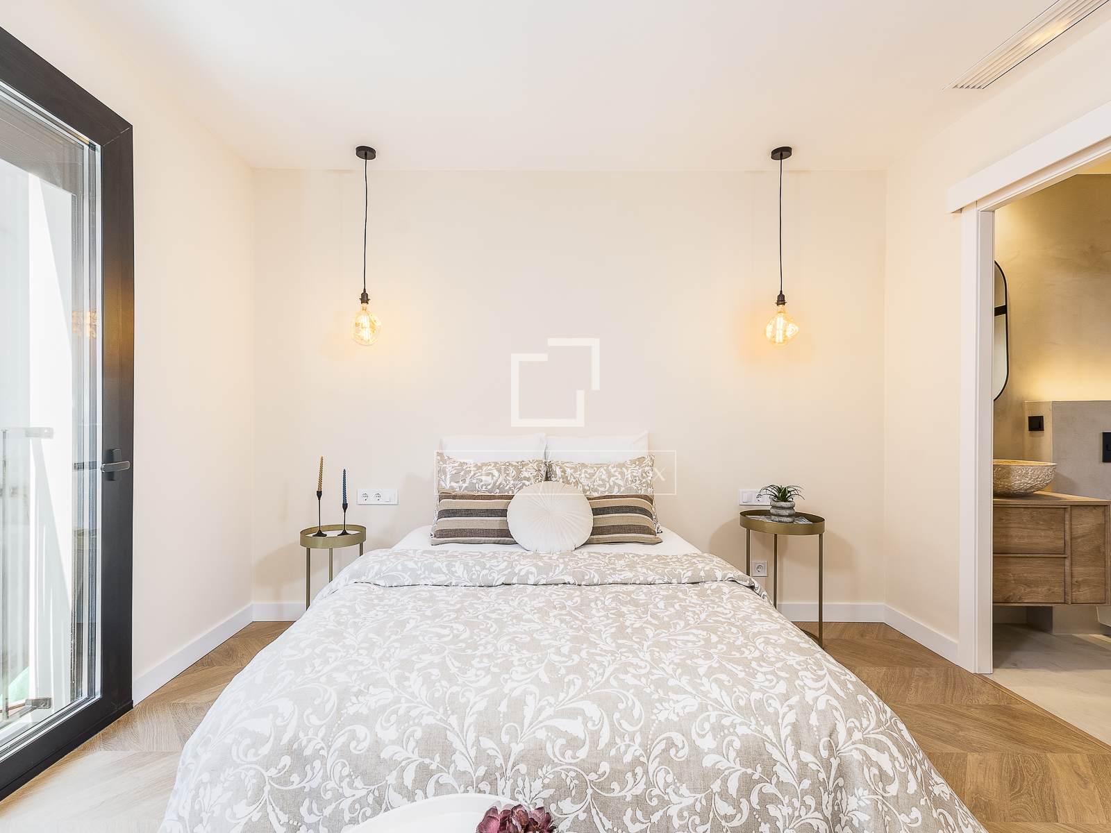 Huoneisto Barcelona, Espanja 2 makuuhuonetta, 80 m2 No. 150478