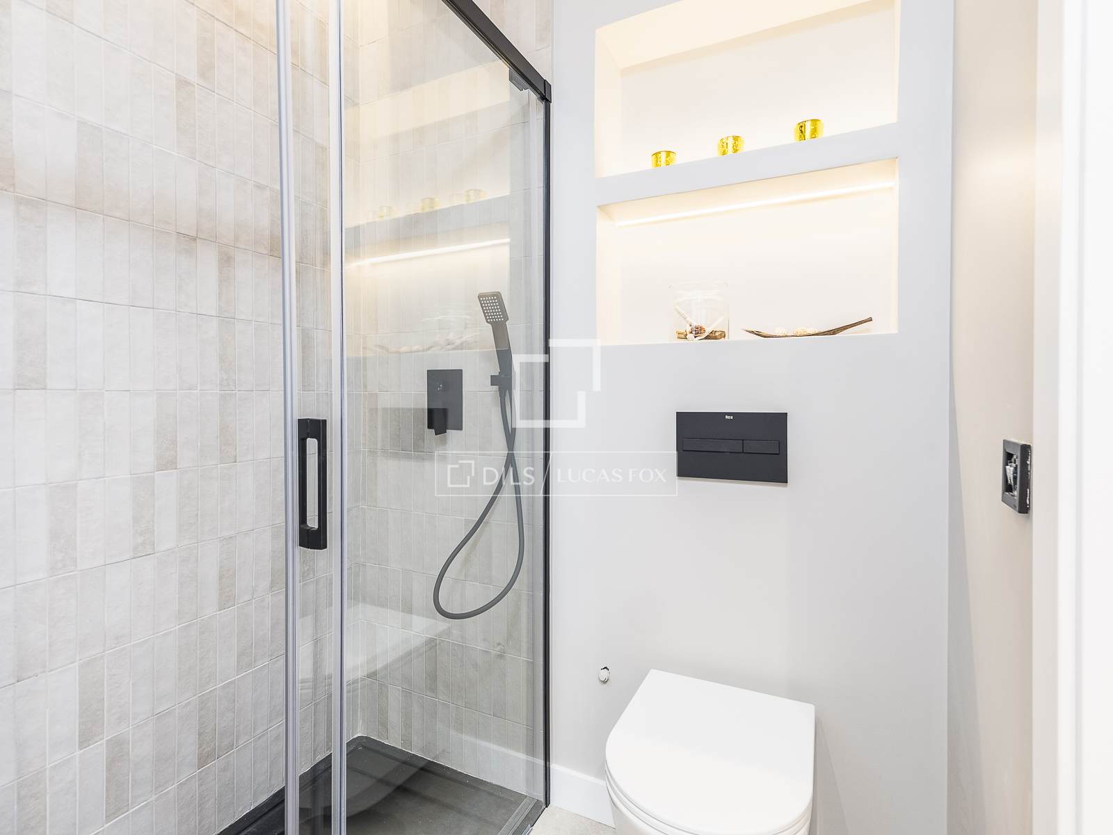 Huoneisto Barcelona, Espanja 2 makuuhuonetta, 80 m2 No. 150478
