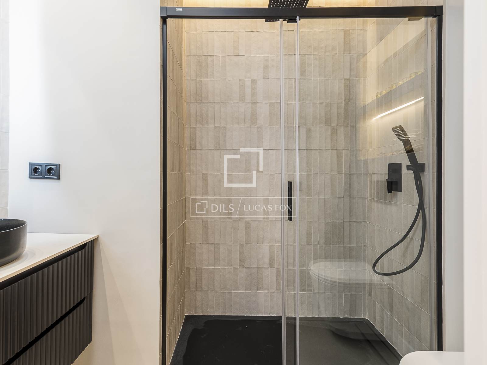 Huoneisto Barcelona, Espanja 2 makuuhuonetta, 80 m2 No. 150478