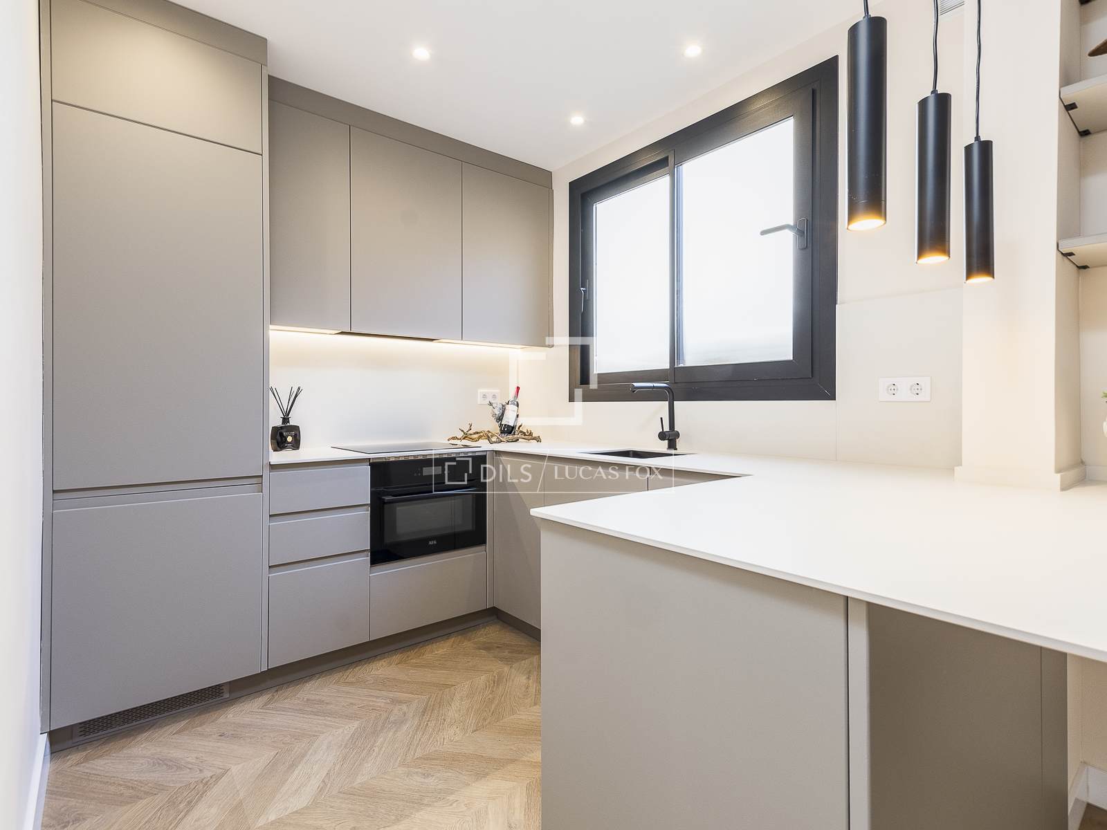 Huoneisto Barcelona, Espanja 2 makuuhuonetta, 80 m2 No. 150478