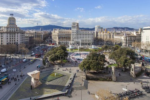 Huoneisto myytävänä Barcelona, Espanja, 3 makuuhuonetta, 104 m2 No. 150475 - kuva 9