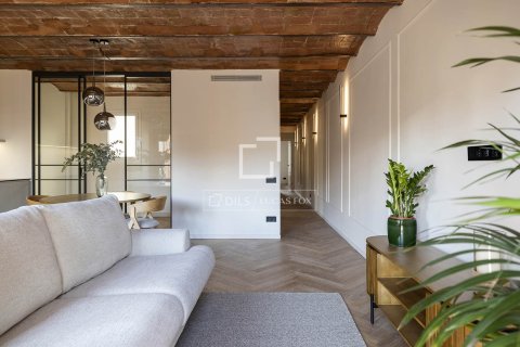 Apartment for sale in Barcelona, Spain 3 bedrooms, 104 sq.m. No. 150475 - photo 6