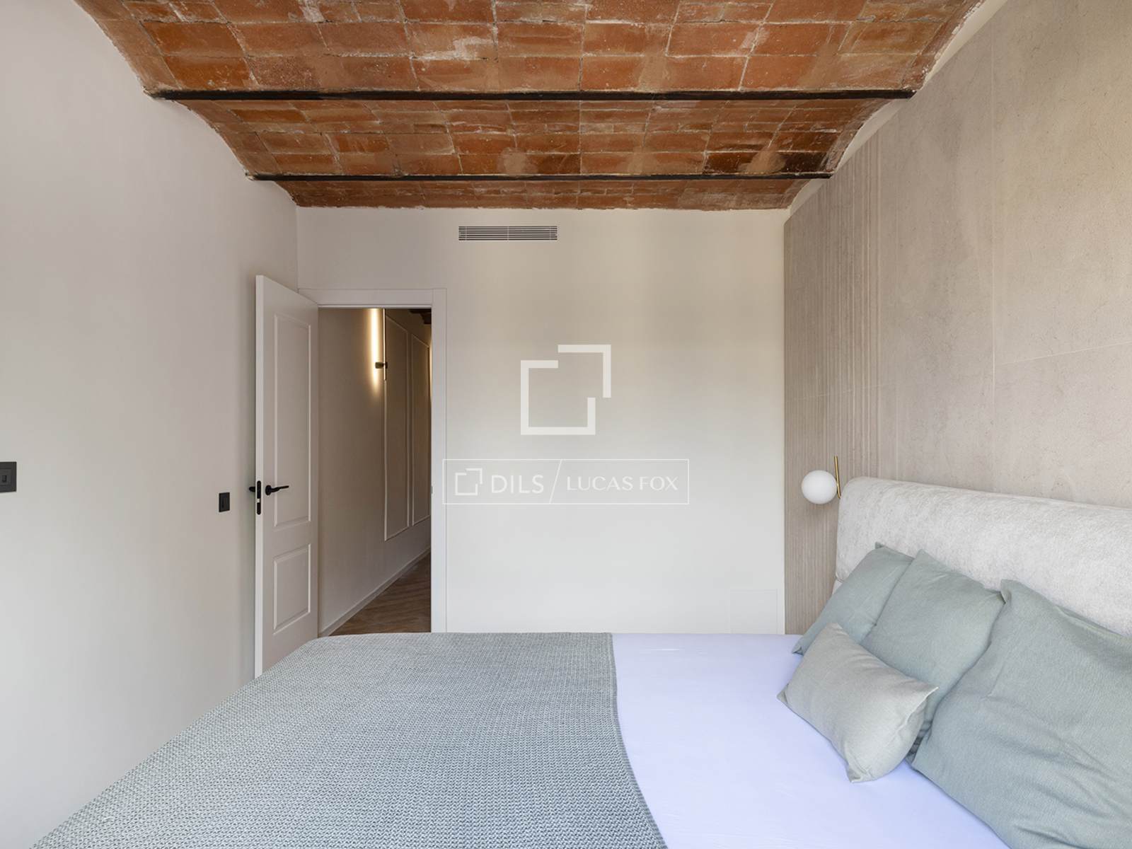 Apartment à Barcelona, Espagne 3 chambres, 104 m2 No. 150475
