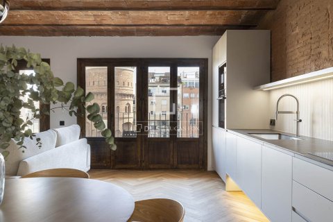 Apartment for sale in Barcelona, Spain 3 bedrooms, 104 sq.m. No. 150475 - photo 5