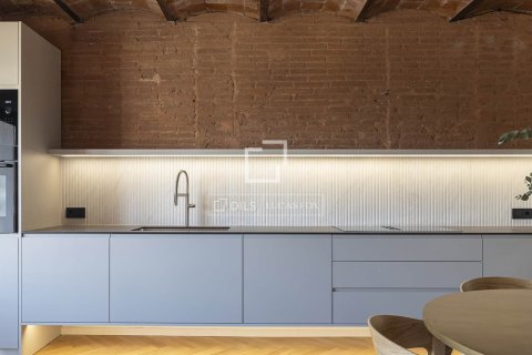 Apartment for sale in Barcelona, Spain 3 bedrooms, 104 sq.m. No. 150475 - photo 8