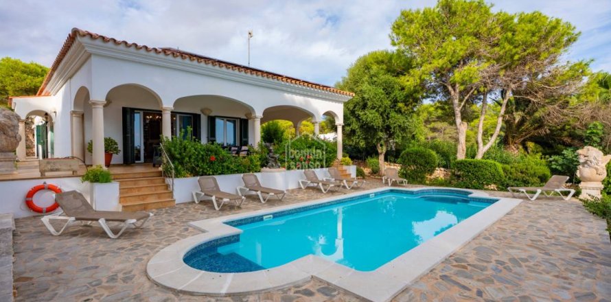 Villa a Sant Lluis, Menorca, Spagna 4 camere da letto, 226 mq. N° 140518