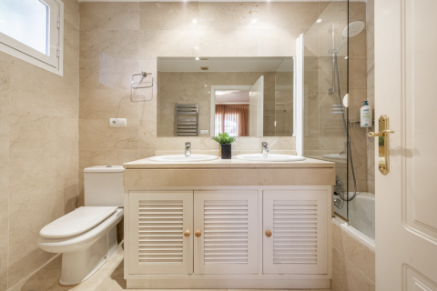 Apartment for sale Benahavis, Malaga, Spain 3 bedrooms, 201 sq.m. No. 109607 - photo 8