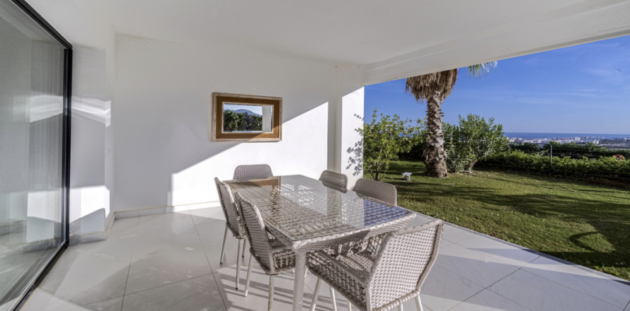 Appartamento Estepona, Malaga, Spagna 2 camere da letto, 109 mq. N° 109614