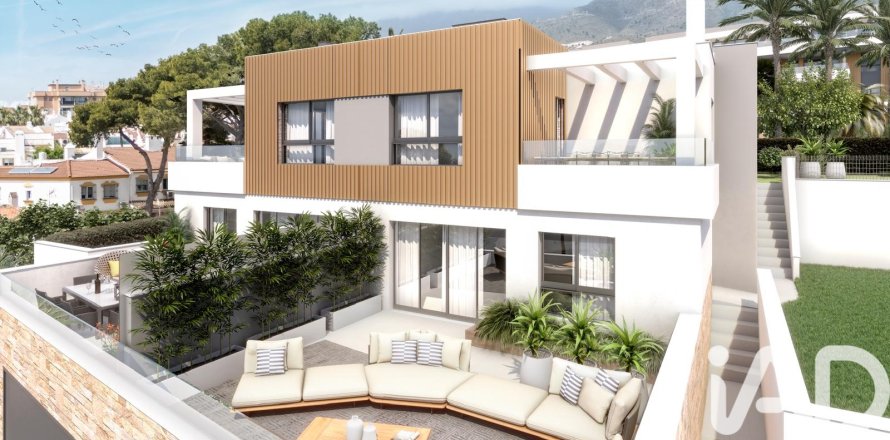 Kaupunkipientalo Torremolinos, Malaga, Espanja 4 makuuhuonetta, 186.9 m2 No. 172688