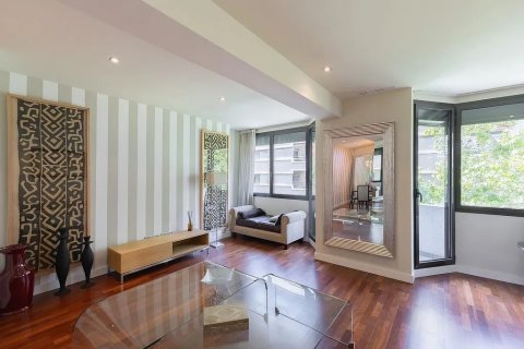 Dzīvoklis pārdošanā Barcelona, Spānijā 2 istabas, 120 m2 Nr. 142826 - attēls 13