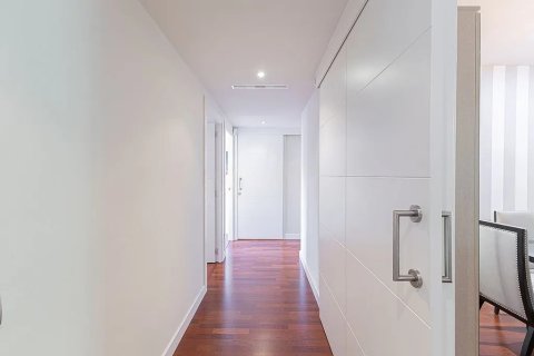 Dzīvoklis pārdošanā Barcelona, Spānijā 2 istabas, 120 m2 Nr. 142826 - attēls 29