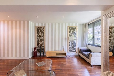 Dzīvoklis pārdošanā Barcelona, Spānijā 2 istabas, 120 m2 Nr. 142826 - attēls 16