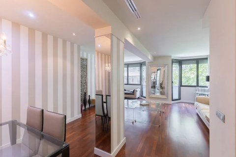 Dzīvoklis pārdošanā Barcelona, Spānijā 2 istabas, 120 m2 Nr. 142826 - attēls 11