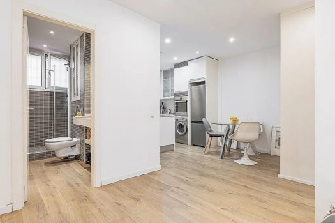 Apartamento en venta en Barcelona, España 2 dormitorios, 78 m2 No. 142827 - foto 14