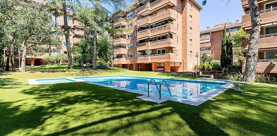 Apartamento en Barcelona, España 2 dormitorios, 78 m2 No. 142827
