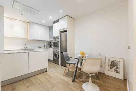 Apartamento en venta en Barcelona, España 2 dormitorios, 78 m2 No. 142827 - foto 15