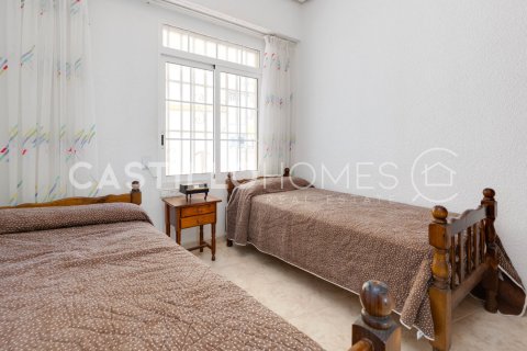 Lägenhet till salu i Torrevieja, Alicante, Spanien 4 sovrum, 146 kvm. Nr. 140482 - foto 24