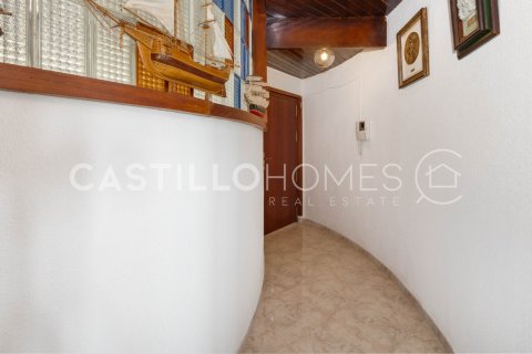 Lägenhet till salu i Torrevieja, Alicante, Spanien 4 sovrum, 146 kvm. Nr. 140482 - foto 28