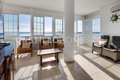 Lägenhet till salu i Torrevieja, Alicante, Spanien 4 sovrum, 146 kvm. Nr. 140482 - foto 4