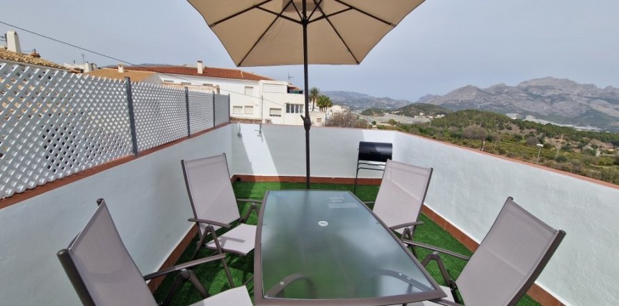 Radhus i La Nucia, Alicante, Spanien 2 sovrum, 160 kvm. Nr. 140486