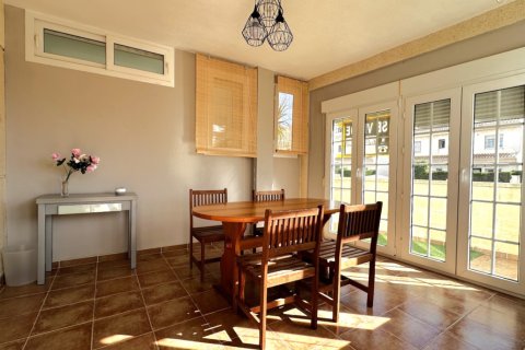 Bungalow à vendre à Alicante, Espagne, 3 chambres, 90 m2 No. 140485 - photo 5