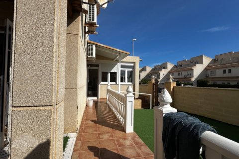 Bungalow à vendre à Alicante, Espagne, 3 chambres, 90 m2 No. 140485 - photo 7