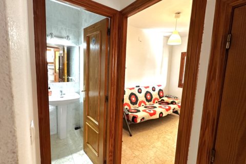 Bungalow à vendre à Alicante, Espagne, 3 chambres, 90 m2 No. 140485 - photo 29