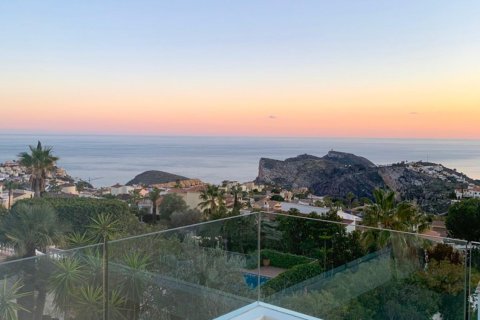 Villa for sale in Benitachell, Alicante, Spain 3 bedrooms, 451 sq.m. No. 149035 - photo 6