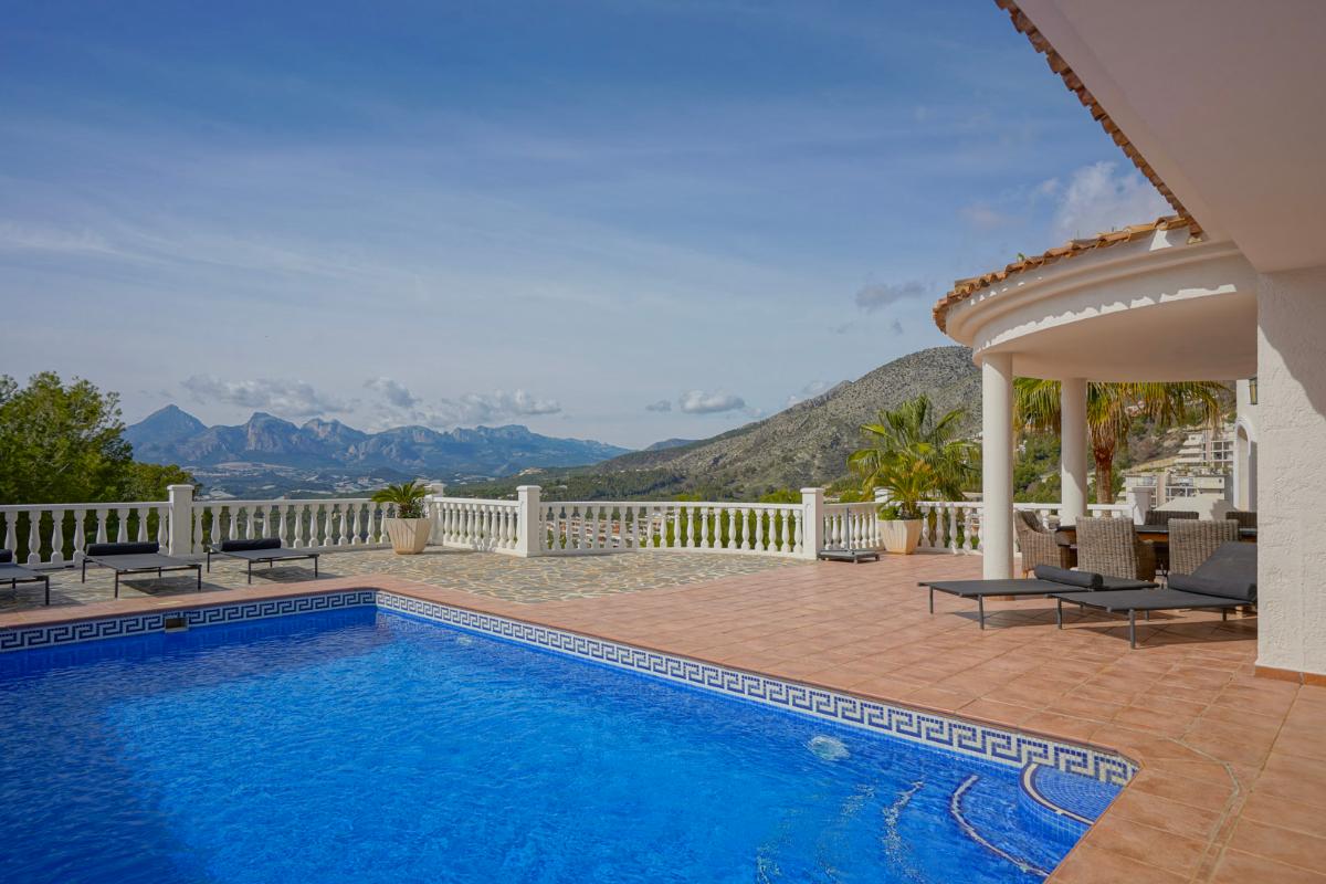 Villa in Altea, Alicante, Spanien 4 Schlafzimmer, 400 m2 Nr. 149034