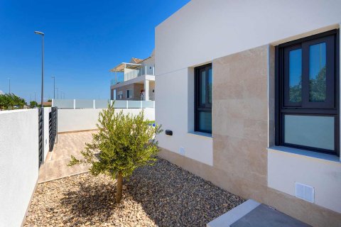 Villa pārdošanā Daya Nueva, Alicante, Spānijā 3 istabas, 108 m2 Nr. 188814 - attēls 3